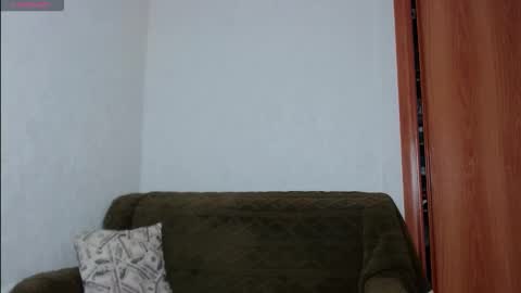 Snapshot of agatha_moore_ chatting on 12.20.25 Agatha online show from 12.20.25