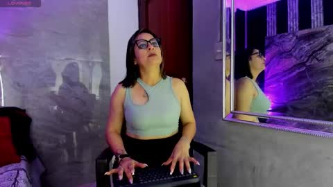 Snapshot of agatha_pleasure chatting on 11.13.25 agatha_pleasure online show from 11.13.25