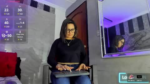 Snapshot of agatha_pleasure chatting on 11.18.25 agatha_pleasure online show from 11.18.25