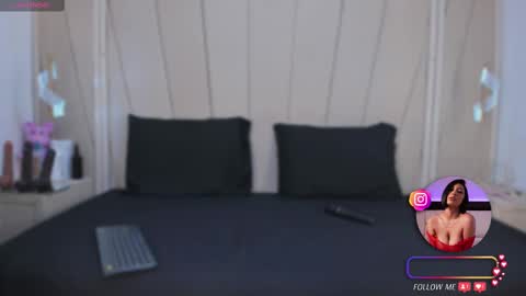 Agatha Steel online show from 09.18.25