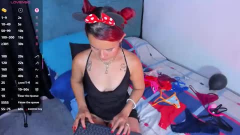 agatha_walter_ online show from 05.11.26