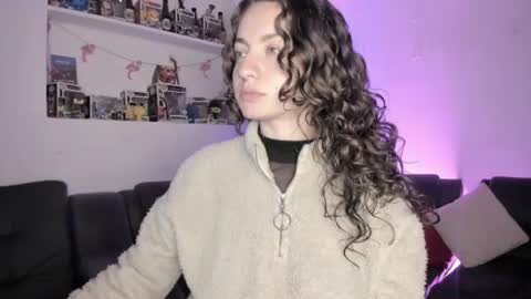 Snapshot of agathaa_ks_ chatting on 08.01.26 Camila 2 online show from 08.01.26