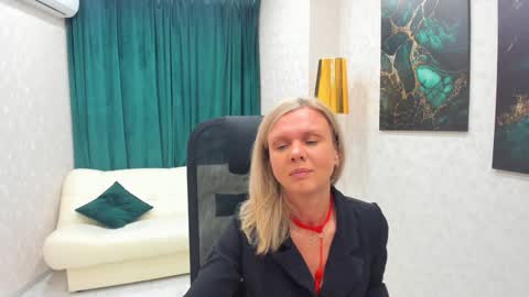 Agatha online show from 02.01.25