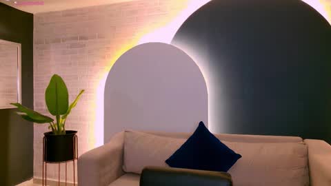 Agatha online show from 11.11.25