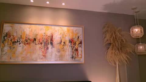 Agatha online show from 12.04.25