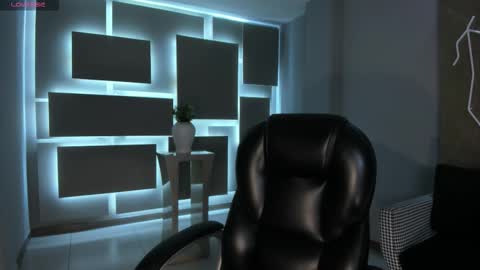 Agatha online show from 01.14.26