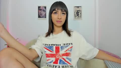 Snapshot of agathauwuart chatting on 09.13.25 Agatha online show from 09.13.25