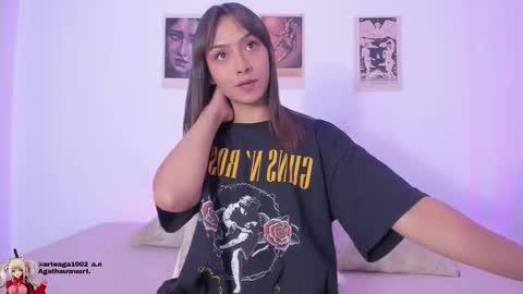 Snapshot of agathauwuart chatting on 11.25.25 Agatha online show from 11.25.25