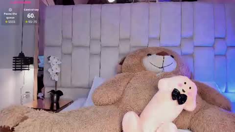 agathauwudoll online show from 06.13.26