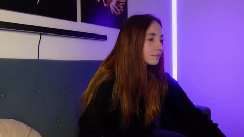 Snapshot of agelina_summer chatting on 01.25.25 Agelina Lilly Laura online show from 01.25.25