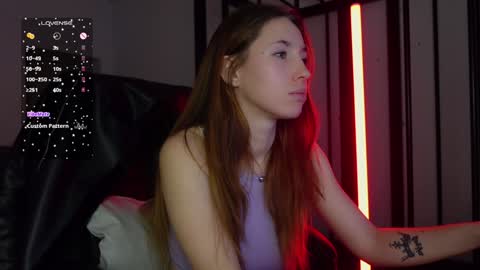 Snapshot of agelina_summer chatting on 02.26.25 Agelina Lilly Laura online show from 02.26.25