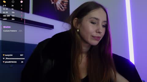 Snapshot of agelina_summer chatting on 03.08.25 Agelina Lilly Laura online show from 03.08.25