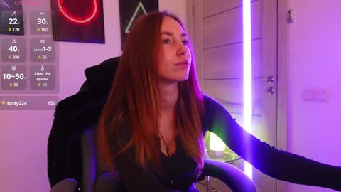 Snapshot of agelina_summer chatting on 10.02.25 Agelina Lilly Laura online show from 10.02.25