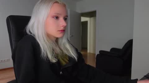 Agelina Lilly Laura online show from 05.08.26