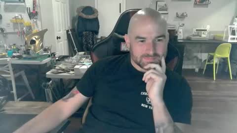 Snapshot of aggieswing chatting on 12.23.24 Aggieswing online show from 12.23.24