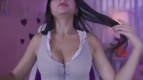 Snapshot of aghata_williamss chatting on 02.26.25 AGHATA online show from 02.26.25