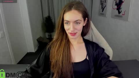 agnes wells online show from 11.12.25