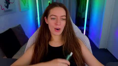 agnes wells online show from 07.23.26
