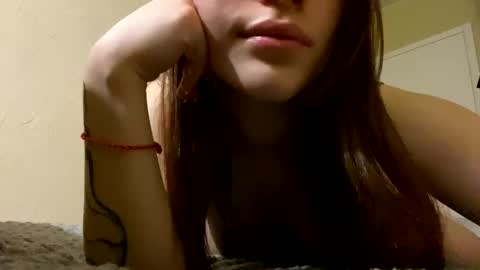 Agnes online show from 03.05.26