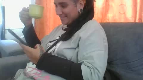 Snapshot of agness_6 chatting on 09.13.25 Agness online show from 09.13.25