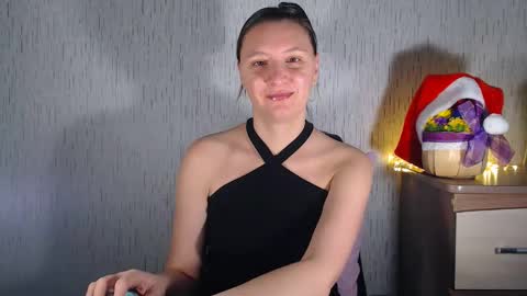 Snapshot of agnete_ chatting on 12.21.25 encyclopedia of naughty online show from 12.21.25