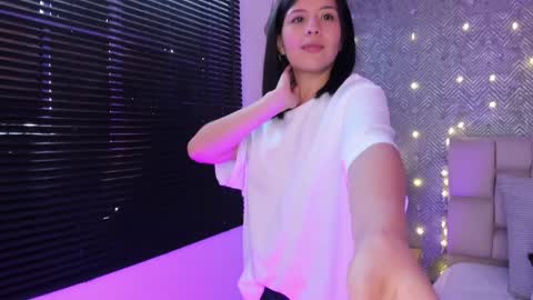 Ahmara  online show from 01.16.25