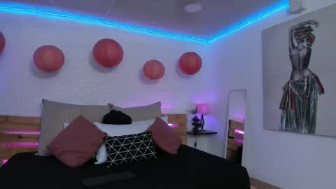 Ahmara  online show from 10.04.25