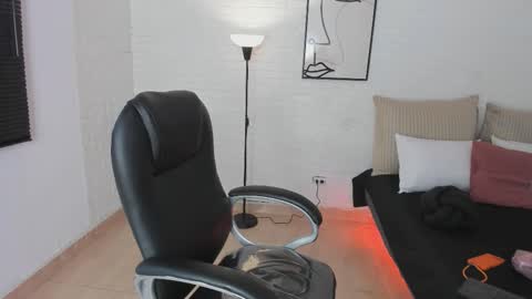 Ahmara  online show from 01.14.26