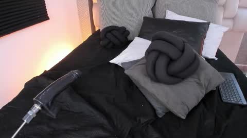 Ahmara  online show from 02.23.26