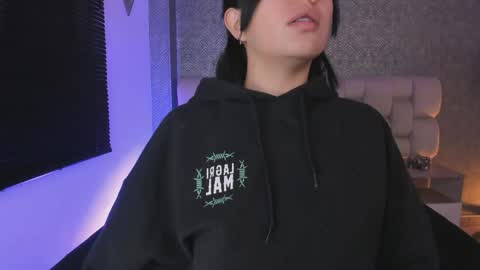 Ahmara  online show from 04.22.26