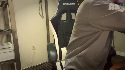 Snapshot of ah_shucks_ chatting on 04.02.26 AhShucks online show from 04.02.26