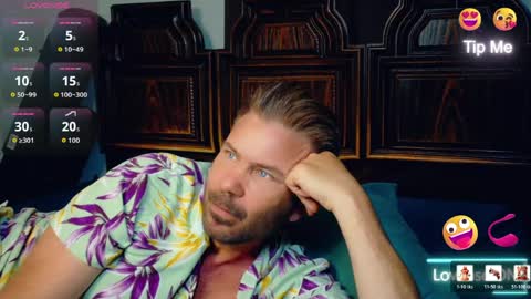 Blue Eyed Handsome Man online show from 04.27.26
