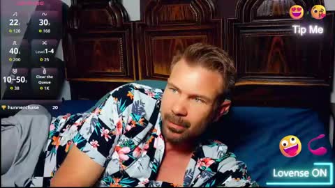 Blue Eyed Handsome Man online show from 04.30.26