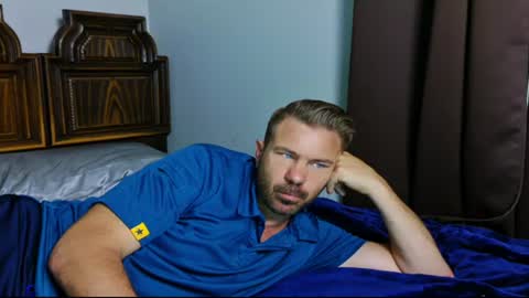 Blue Eyed Handsome Man online show from 06.08.26