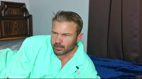 Blue Eyed Handsome Man online show from 06.10.26