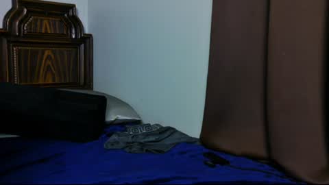 Snapshot of ahardman10 chatting on 06.27.26 Blue Eyed Handsome Man online show from 06.27.26