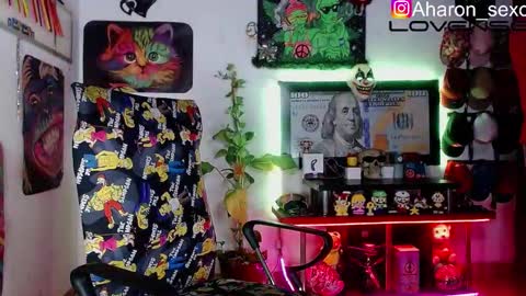 Snapshot of aharon_sexo1 chatting on 10.26.25 Aharon Zamora online show from 10.26.25