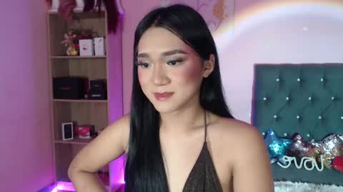 Snapshot of ahmrigrande chatting on 12.28.24 Ahmri online show from 12.28.24