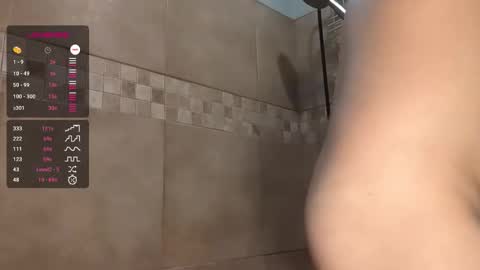 Snapshot of aholevibe chatting on 03.11.26 Jay online show from 03.11.26