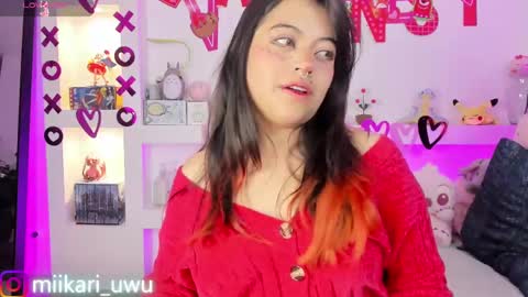Snapshot of ahri_elderwood chatting on 02.15.25 Ahri help me get to 100  online show from 02.15.25