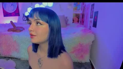 Snapshot of ahri_ossuri chatting on 09.25.25 ahri online show from 09.25.25