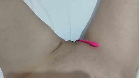 Snapshot of ahsexi chatting on 04.01.26 Taylor online show from 04.01.26