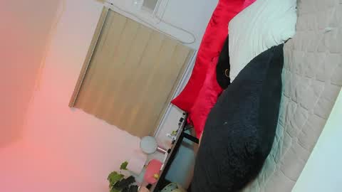 Snapshot of ahtisa_khalifa chatting on 05.15.26 AHTISA online show from 05.15.26