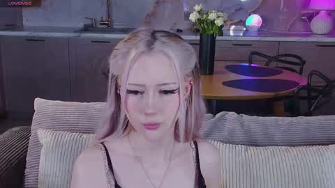 Snapshot of ai_kiyoko chatting on 12.15.25 Lexi online show from 12.15.25