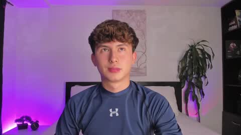 Snapshot of aidan_hale chatting on 01.14.25 A H online show from 01.14.25