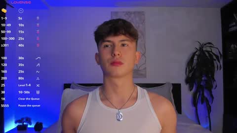 Snapshot of aidan_hale chatting on 01.30.25 A H online show from 01.30.25