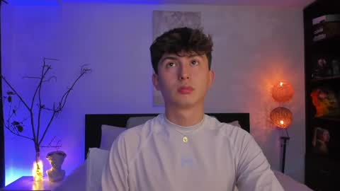 Snapshot of aidan_hale chatting on 02.24.25 A H online show from 02.24.25