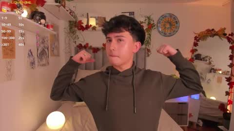 Snapshot of aidan_hale chatting on 10.13.25 A H online show from 10.13.25