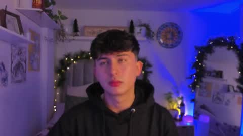 Snapshot of aidan_hale chatting on 12.16.25 A H online show from 12.16.25