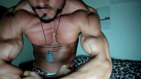 Snapshot of aidandark0 chatting on 11.08.25 aidandark0 online show from 11.08.25